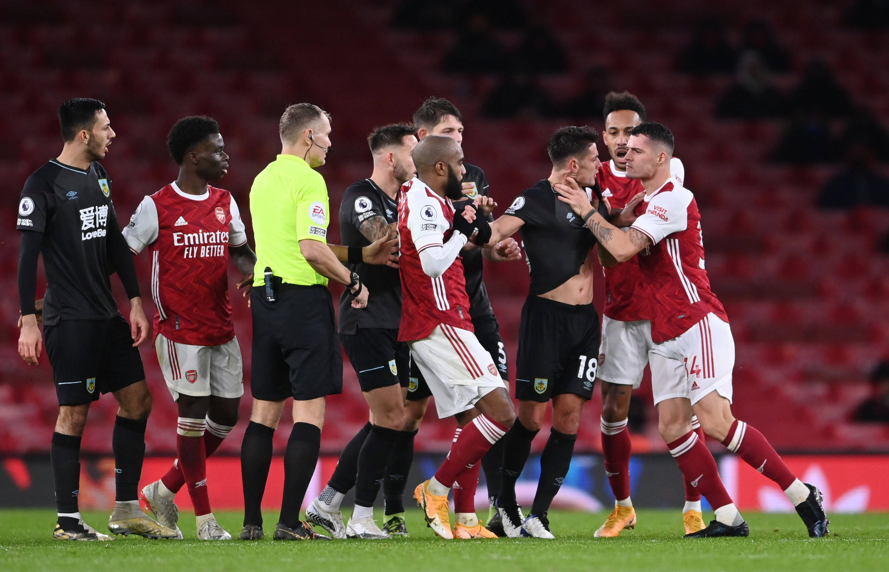 通过与处于 通过与处于